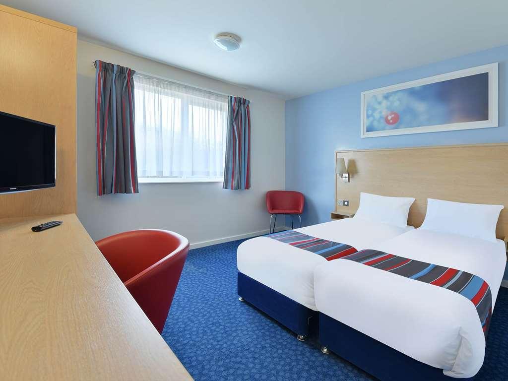 Travelodge Newcastle Seaton Burn Room photo