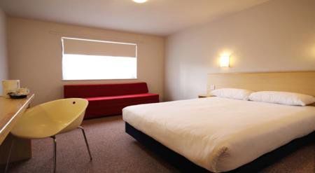 Travelodge Newcastle Seaton Burn Room photo